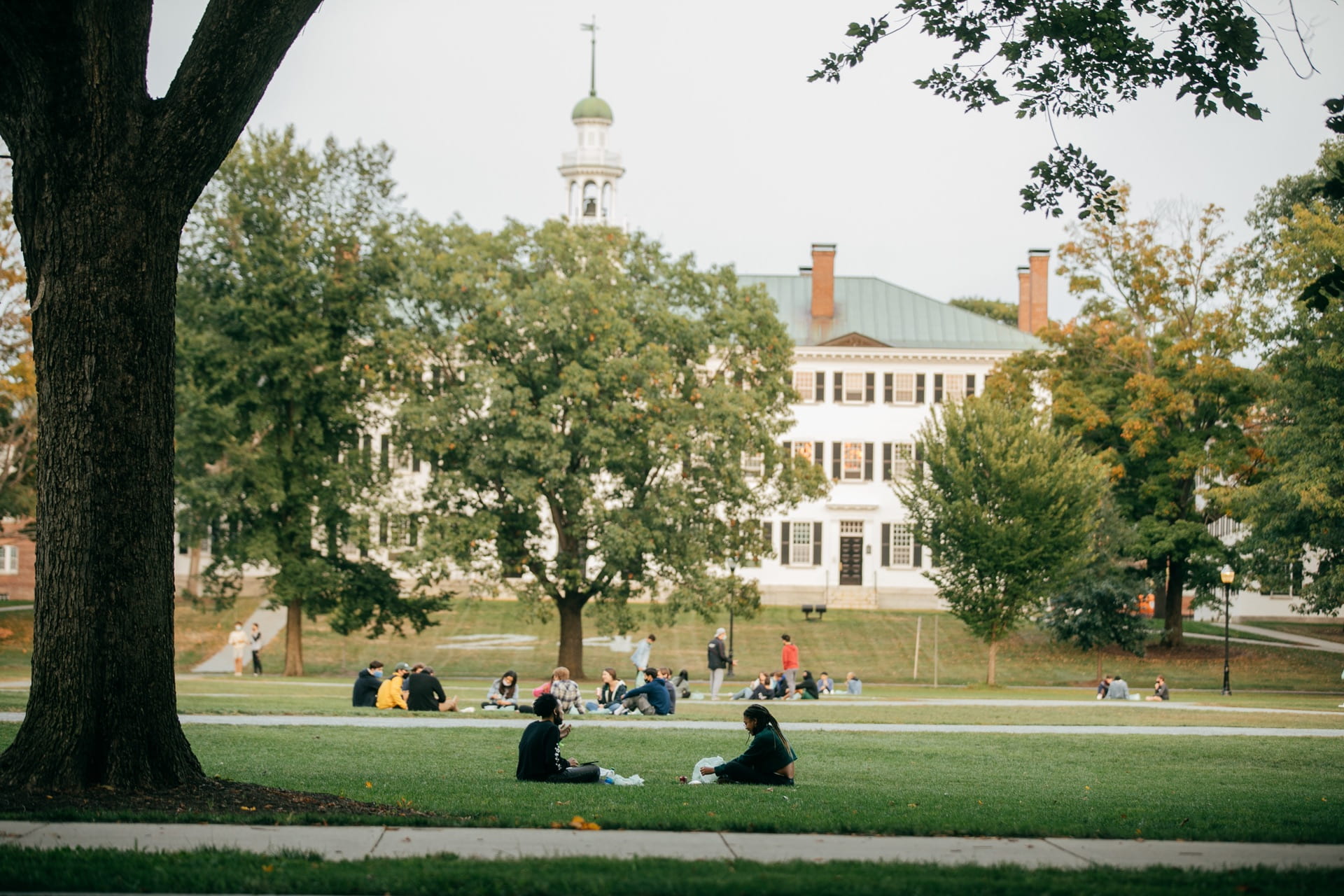 Students on the Dartmouth Green
