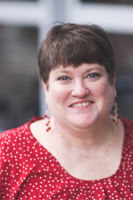 Kendra Olson-Dow headshot
